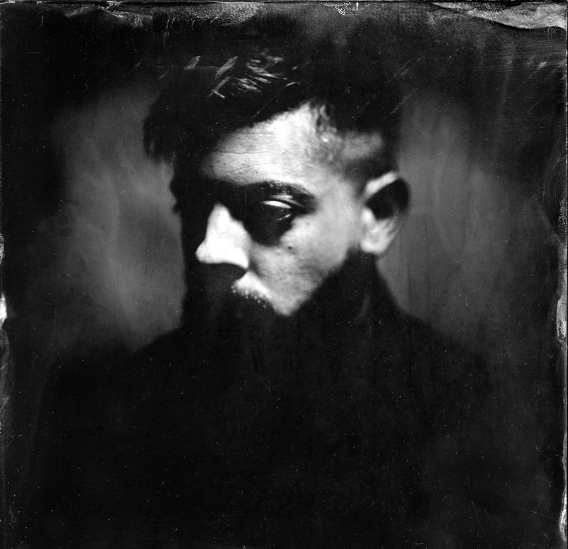 Abraham-Fogg-Portrait-©Emmanuel-Ligner