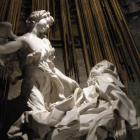 1 sculpture de 2 femmes